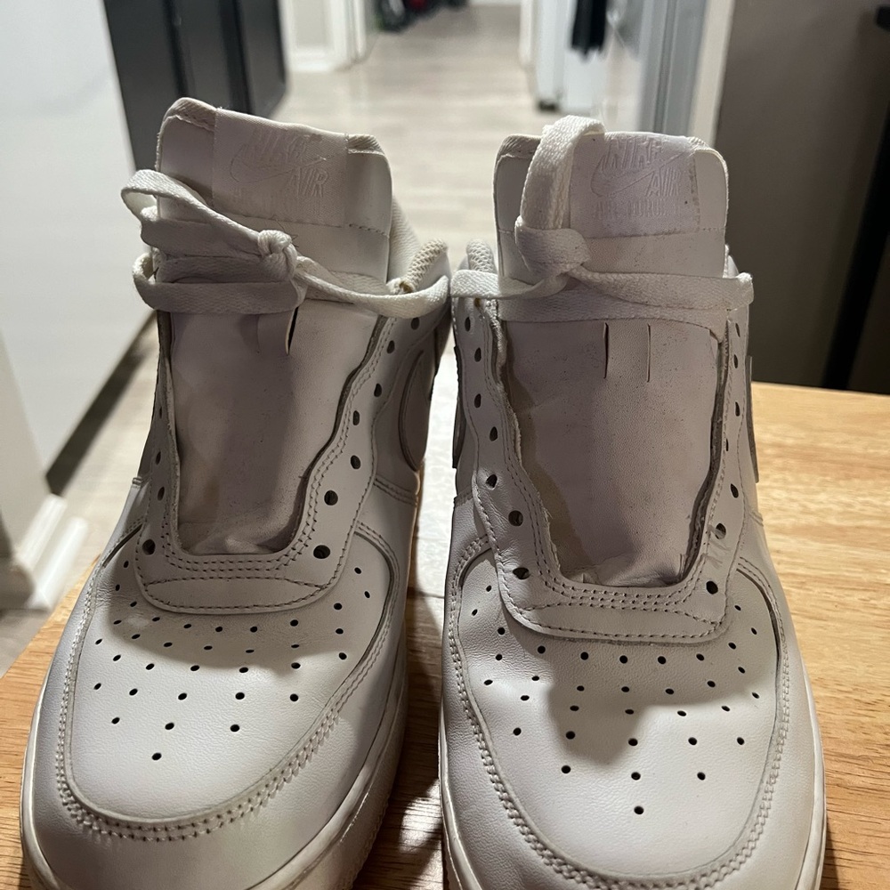 Nike Men’s White Leather High-Top Sneakers